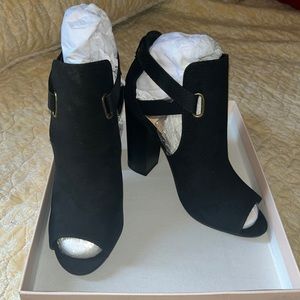 Brand new, never been worn black dress shoes